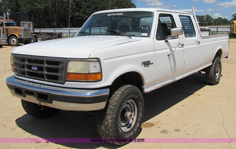 image for item A5065 1995 Ford F350 XL crew cab pickup truck
