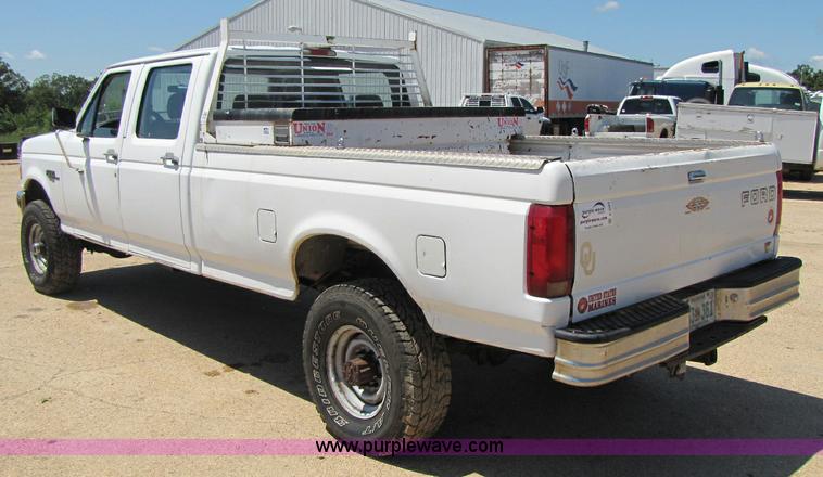 image for item A5065 1995 Ford F350 XL crew cab pickup truck