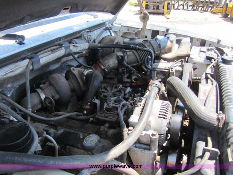 image for item A5065 1995 Ford F350 XL crew cab pickup truck