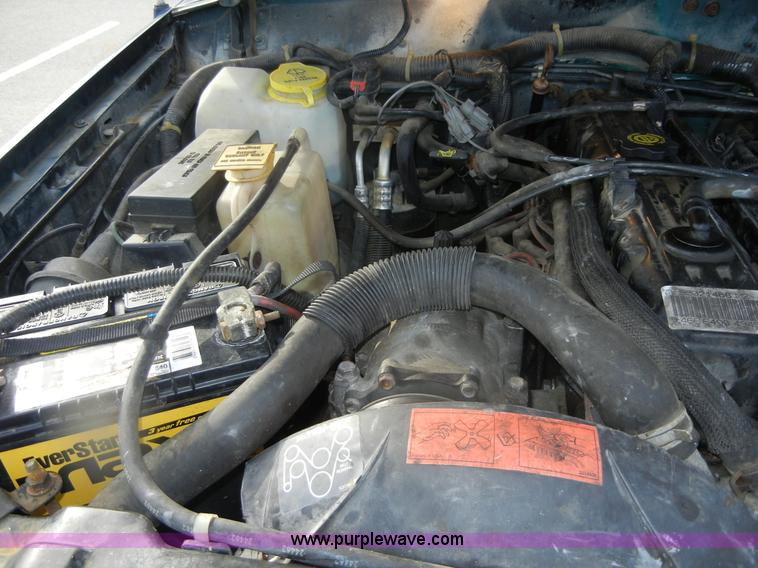 image for item A9997 1996 Jeep Cherokee Country SUV