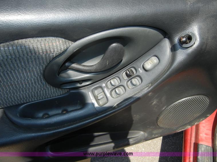 image for item A9998 1997 Pontiac Grand Am SE