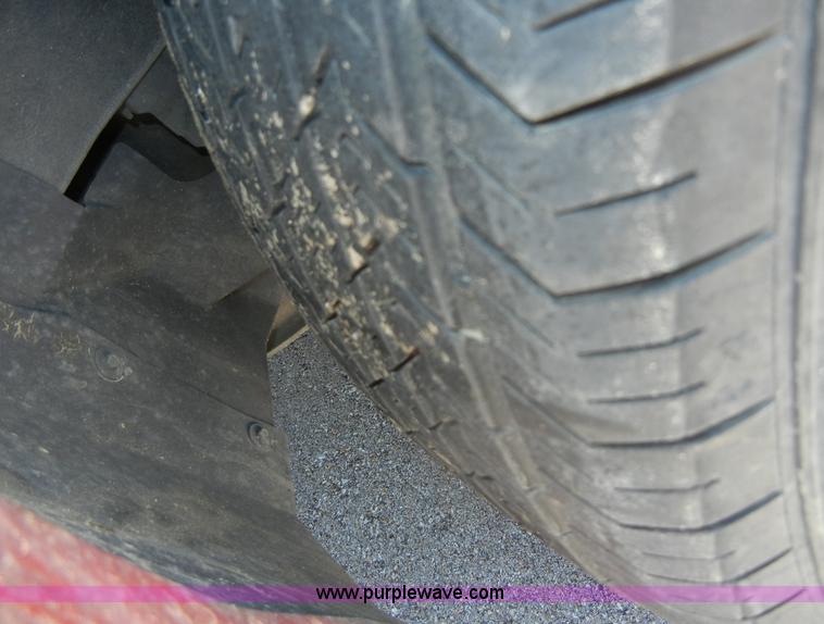 image for item A9998 1997 Pontiac Grand Am SE