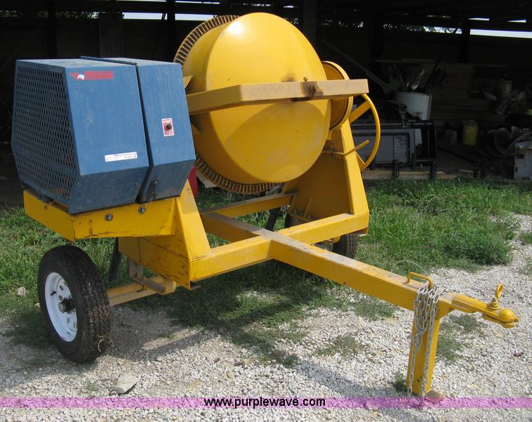 image for item B9529 2009 Stone 95CMED mobile cement mixer