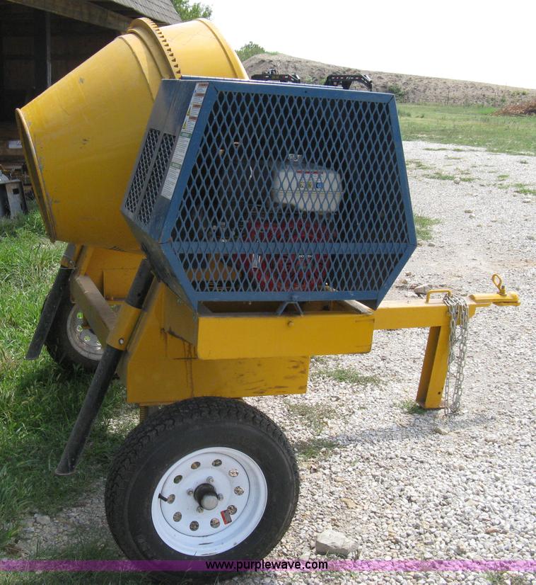 image for item B9529 2009 Stone 95CMED mobile cement mixer