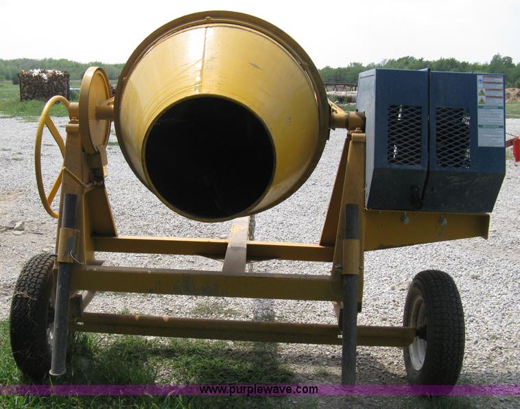 image for item B9529 2009 Stone 95CMED mobile cement mixer