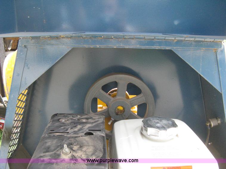 image for item B9529 2009 Stone 95CMED mobile cement mixer