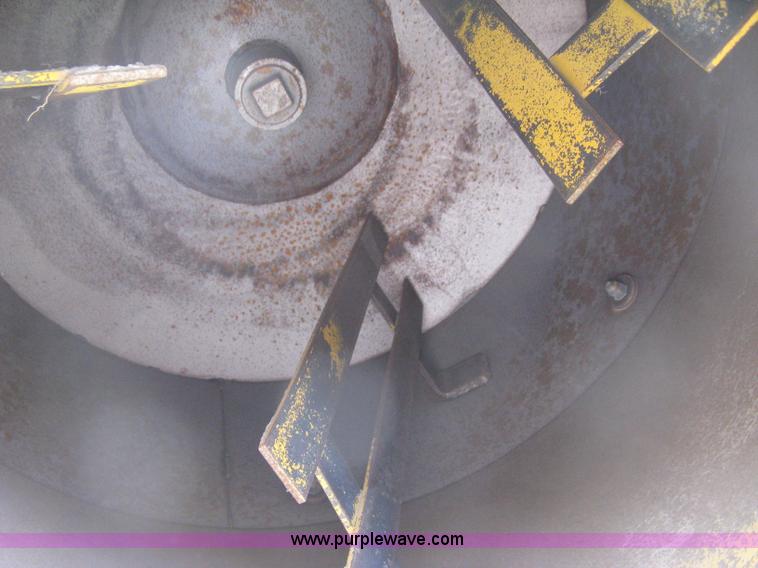 image for item B9529 2009 Stone 95CMED mobile cement mixer