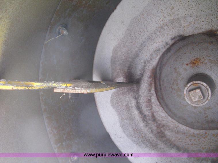 image for item B9529 2009 Stone 95CMED mobile cement mixer