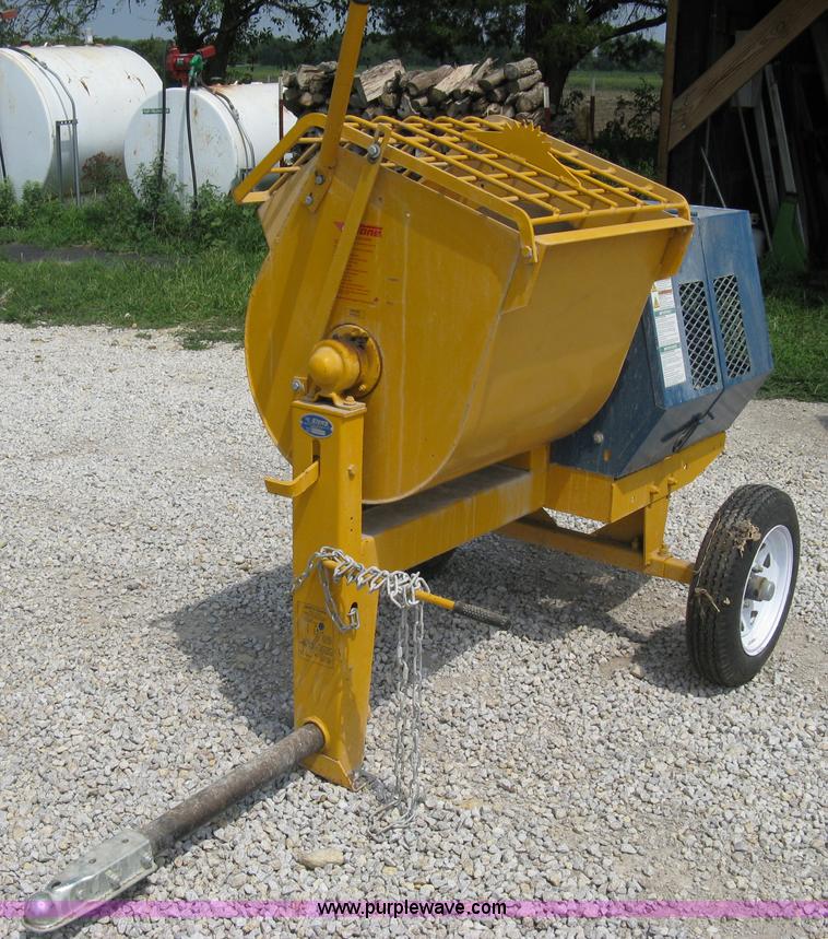 image for item B9530 2009 Stone 655PM mobile cement mixer