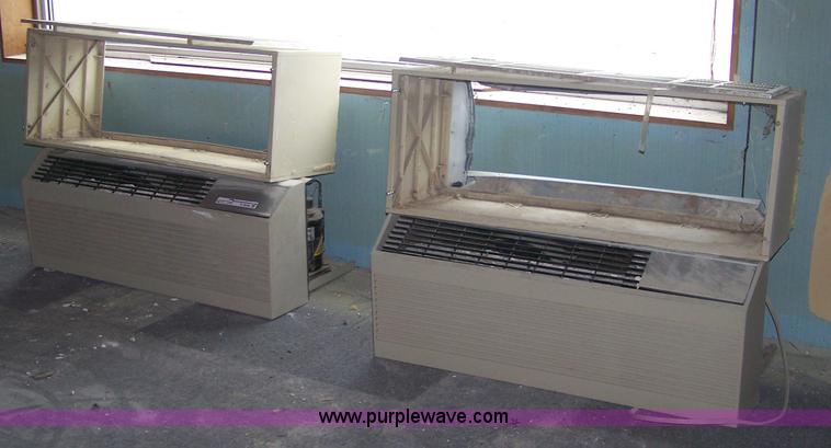 image for item C9258 (3) Carrier AC/heat units
