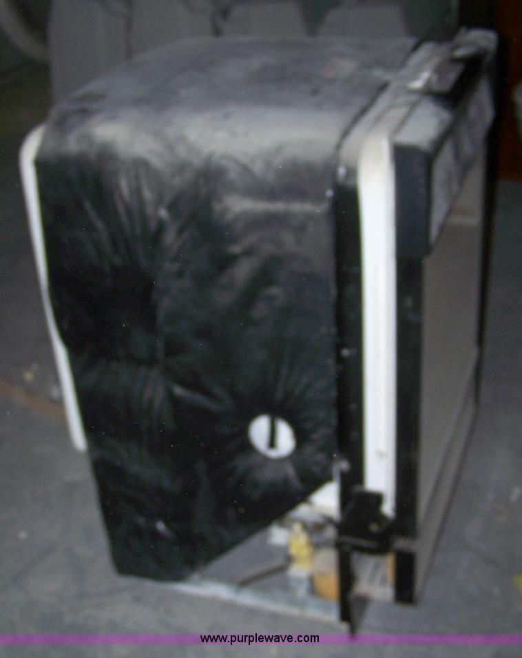 image for item C9259 Whirlpool dishwasher