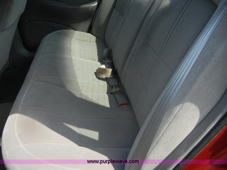 image for item D9682 1998 Ford Taurus SE