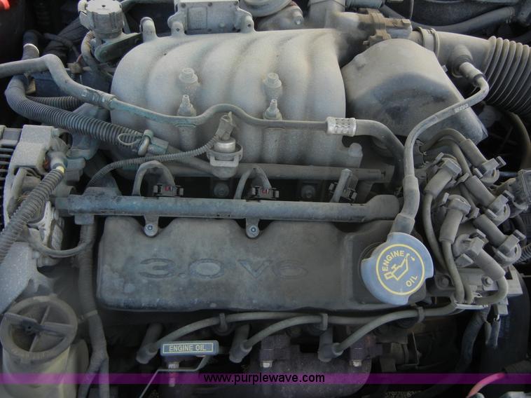 image for item D9682 1998 Ford Taurus SE