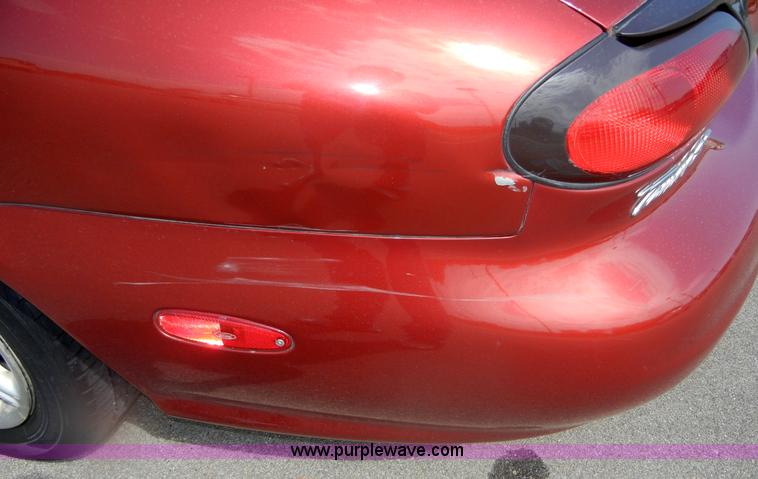 image for item D9682 1998 Ford Taurus SE