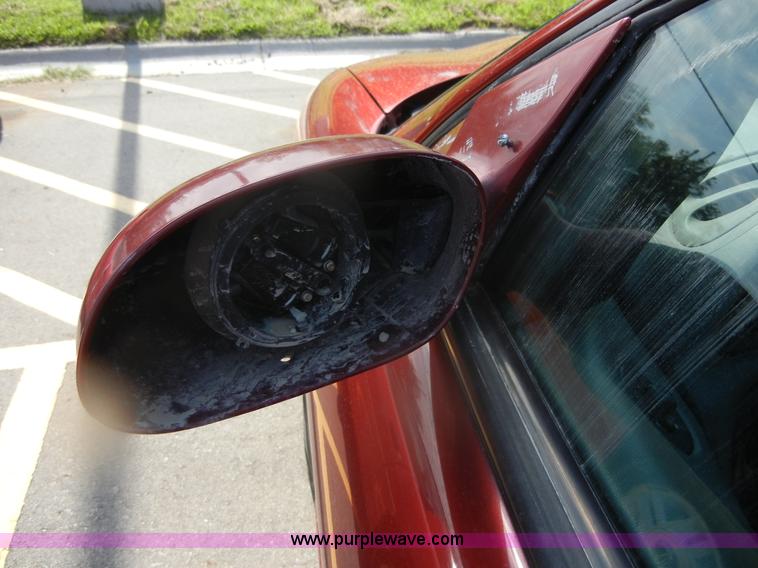 image for item D9682 1998 Ford Taurus SE