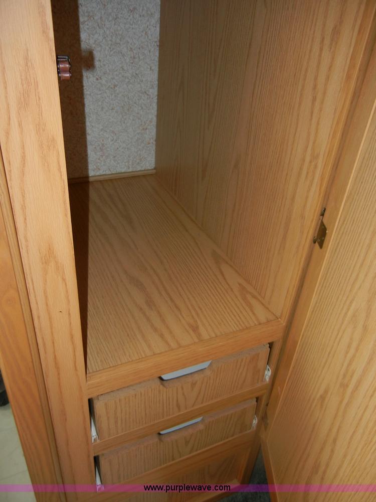 image for item D9751 1995 Winnebago Brave 30' motor home RV