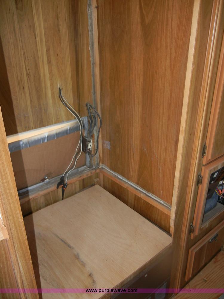 image for item D9752 1986 Fleetwood Prowler 30' fifth wheel camper