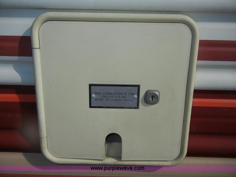 image for item D9752 1986 Fleetwood Prowler 30' fifth wheel camper