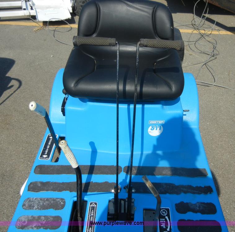 image for item D9801 Dixon 311 ZTR mower