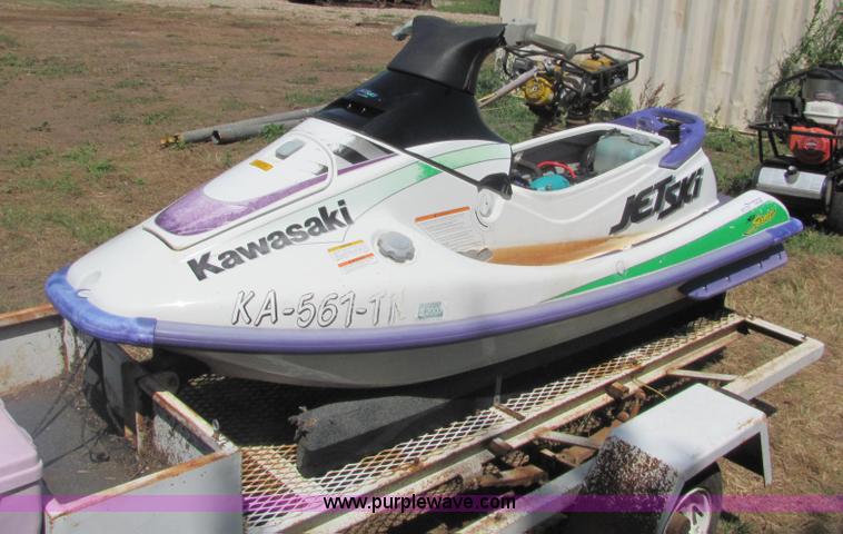 image for item F9761 Kawasaki 750 Xi Sport jet ski