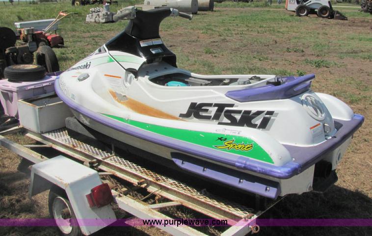 image for item F9761 Kawasaki 750 Xi Sport jet ski