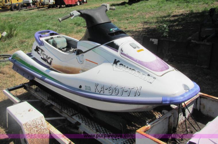 image for item F9761 Kawasaki 750 Xi Sport jet ski