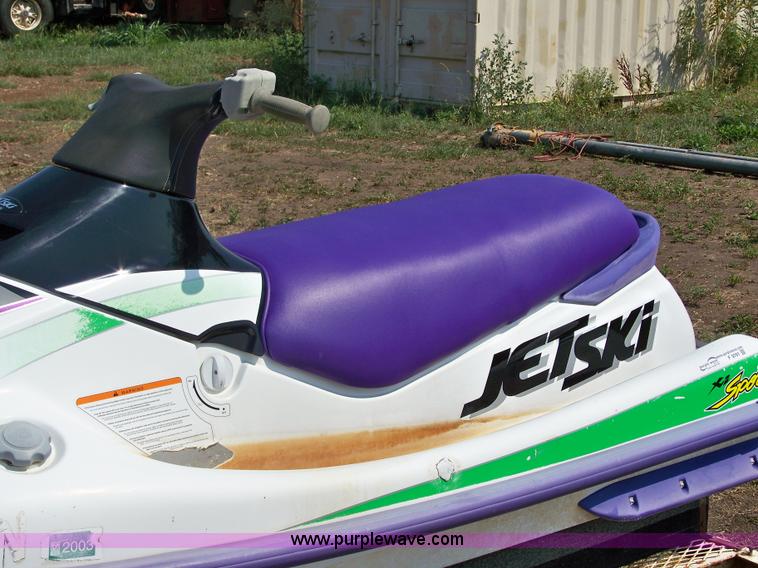 image for item F9761 Kawasaki 750 Xi Sport jet ski