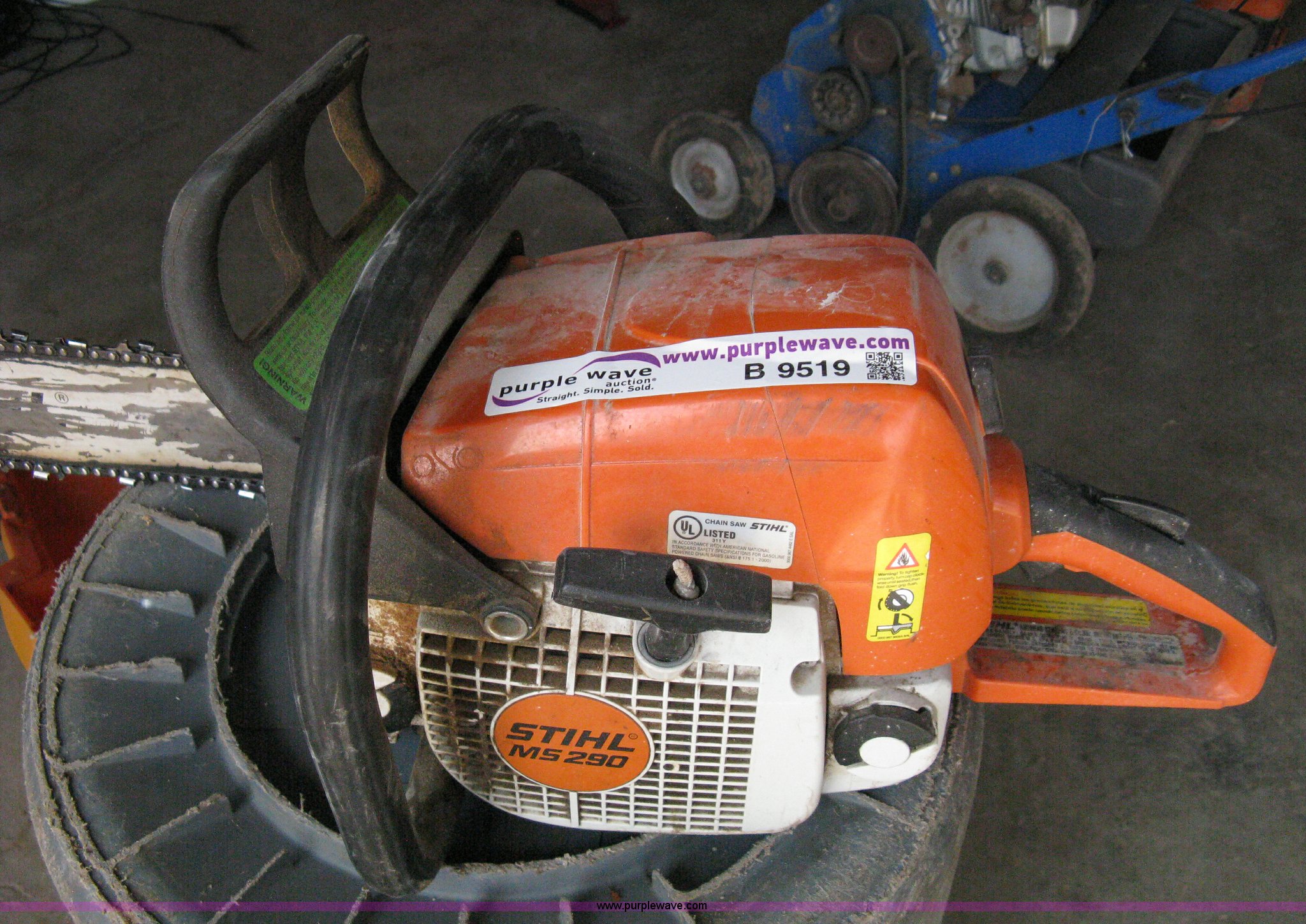 Stihl MS290 chainsaw in Wichita, KS Item B9519 sold Purple Wave