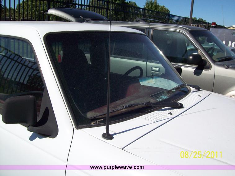 image for item A1244 1994 Ford Ranger XLT extended cab pickup truck