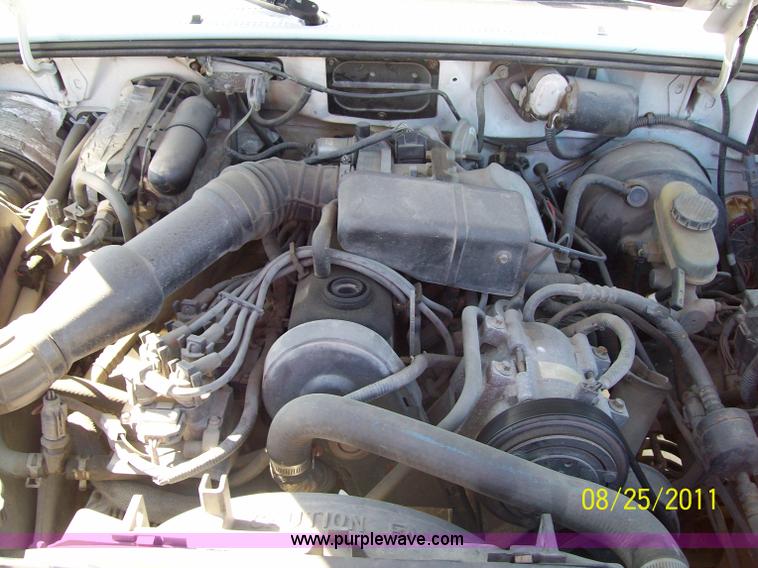 image for item A1244 1994 Ford Ranger XLT extended cab pickup truck