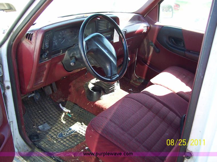 image for item A1244 1994 Ford Ranger XLT extended cab pickup truck