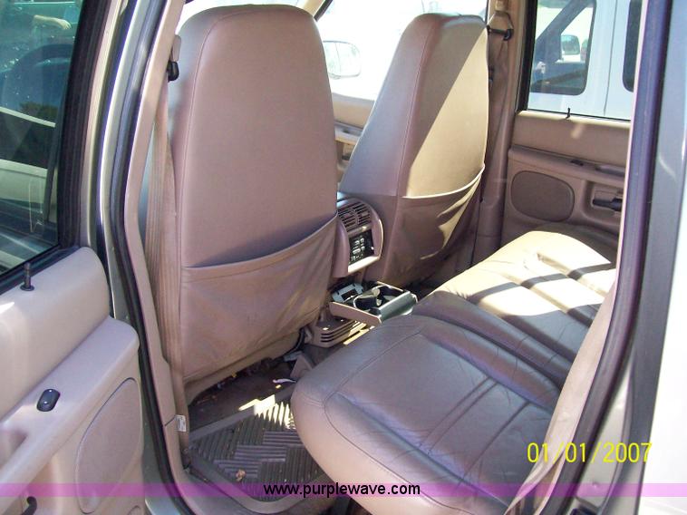 image for item A1247 2000 Ford Explorer Eddie Bauer SUV
