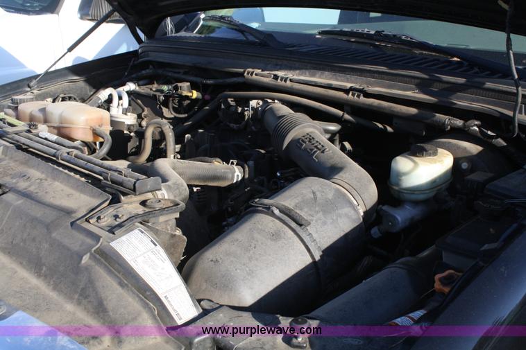 image for item A2076 2000 Ford F250 Lariat Super Duty pickup truck