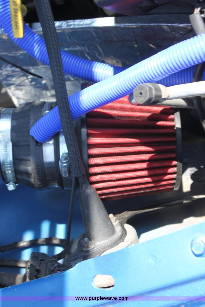 image for item A2722 2000 Dodge Dakota Sport pickup truck