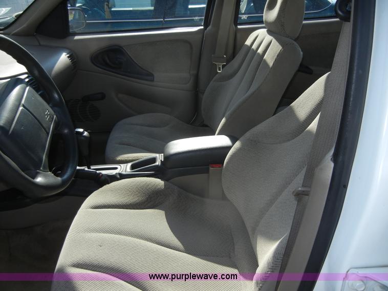 image for item D9503 2000 Chevrolet Cavalier LS