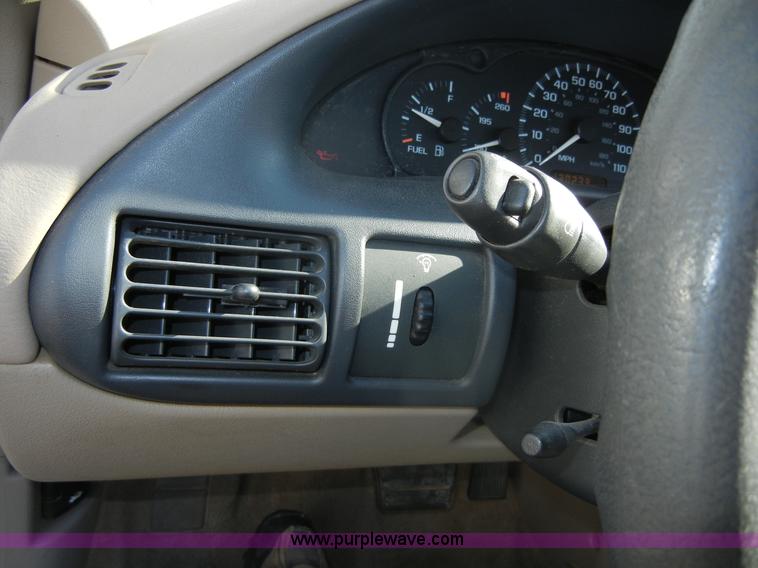 image for item D9503 2000 Chevrolet Cavalier LS