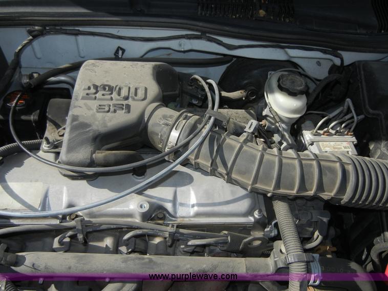 image for item D9503 2000 Chevrolet Cavalier LS