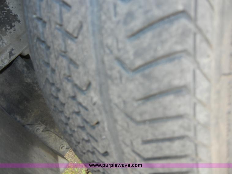 image for item D9503 2000 Chevrolet Cavalier LS