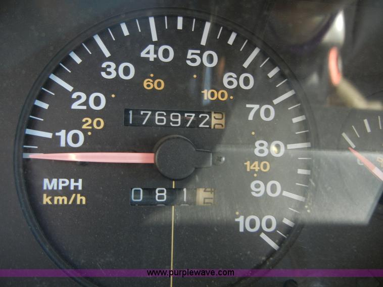 image for item D9507 1993 Jeep Grand Cherokee Limited SUV