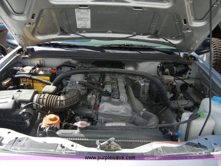 image for item D9509 2002 Suzuki Vitara JLS SUV