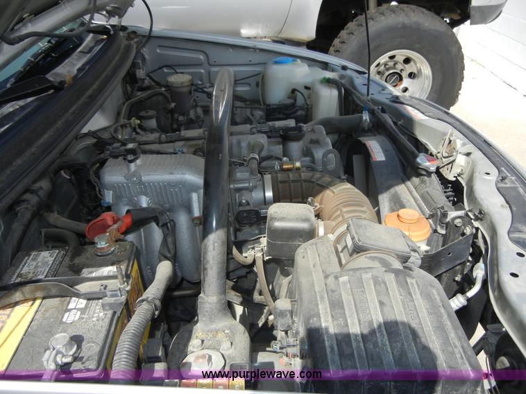 image for item D9509 2002 Suzuki Vitara JLS SUV