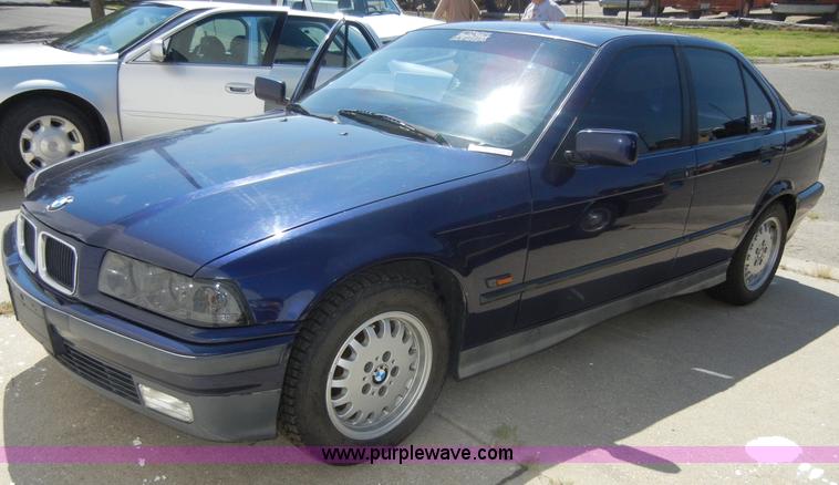 image for item D9511 1995 BMW 325i