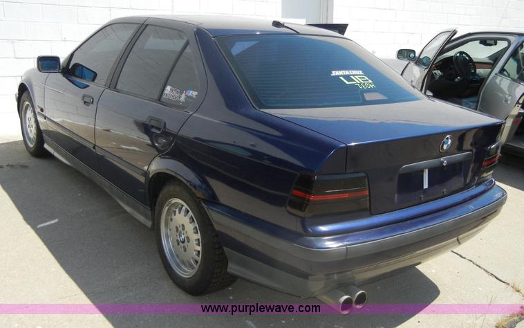 image for item D9511 1995 BMW 325i