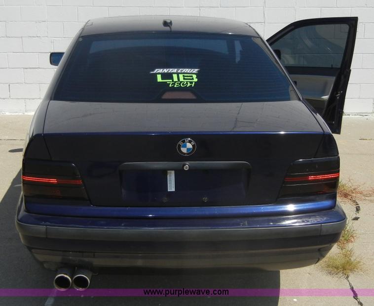 image for item D9511 1995 BMW 325i