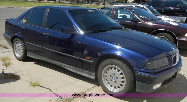 image for item D9511 1995 BMW 325i