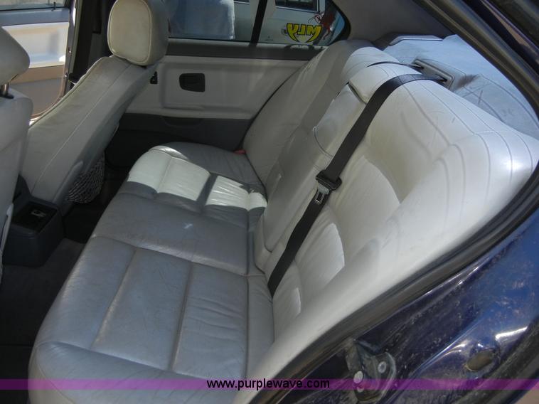 image for item D9511 1995 BMW 325i