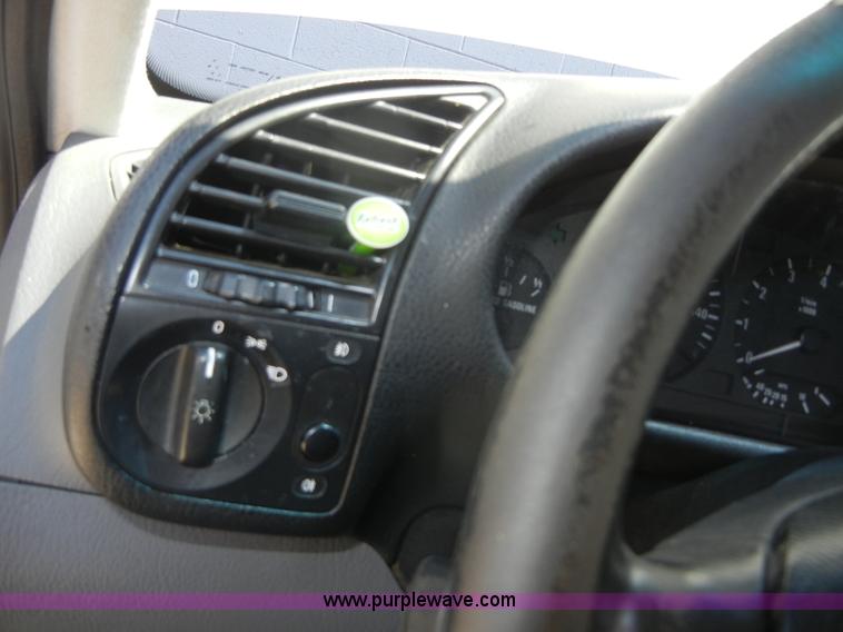 image for item D9511 1995 BMW 325i