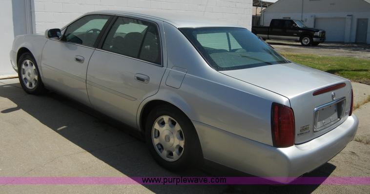 image for item D9512 2002 Cadillac DeVille
