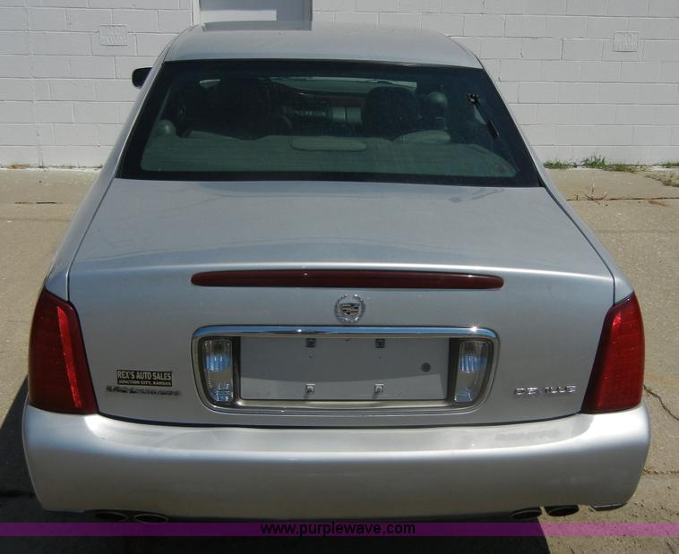 image for item D9512 2002 Cadillac DeVille