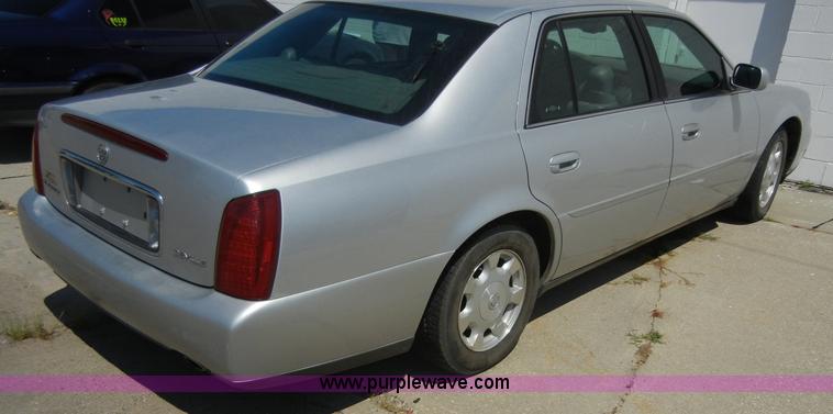 image for item D9512 2002 Cadillac DeVille